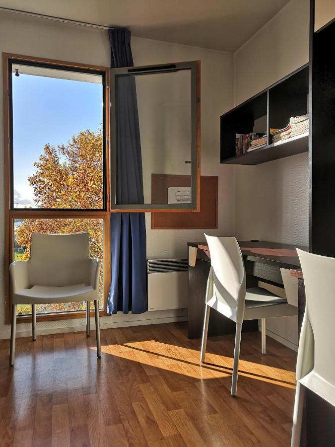 Studio lumineux 10 min à La Défense Rueil-Malmaison Esterno foto